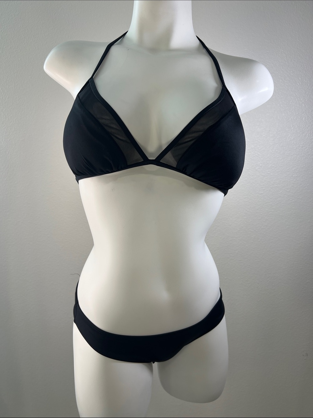 Shade & Shore Black Triangle Bikini Set Top MEDIUM and Bottom SMALL